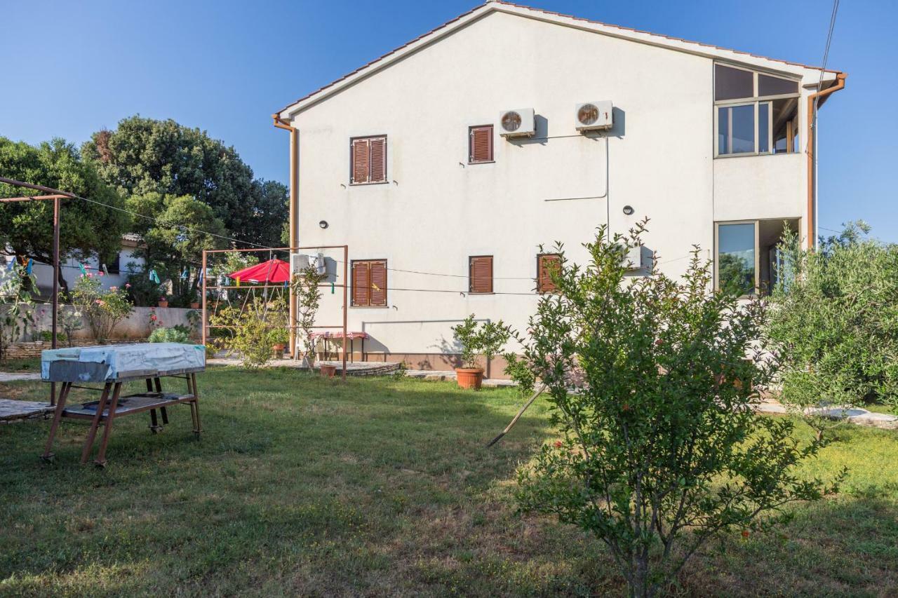 Apartment Softic Pula Exterior photo